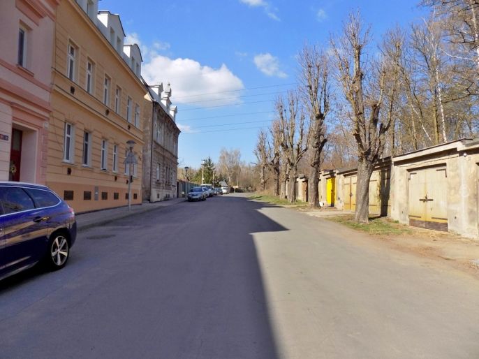 Prodej, Garáž, Újezdeček