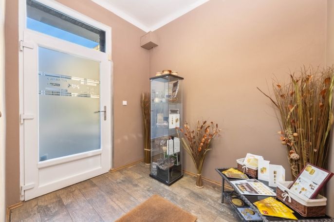 Pronájem, Obchod a služby, Praha