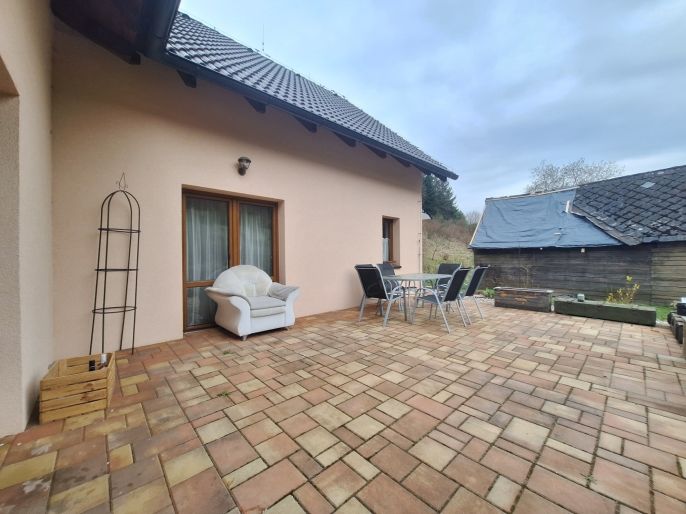 Prodej, Rodinný dům, Pohledy