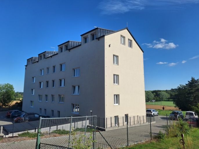 Prodej, Byt 1+kk, Lošany