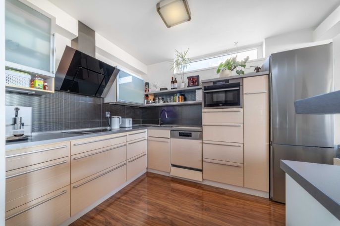 Prodej, Byt 4+kk, Králův Dvůr