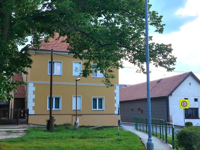 Pronájem, Byt 1+kk, Dobročovice