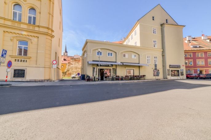 Pronájem, Byt 3+1, Cheb