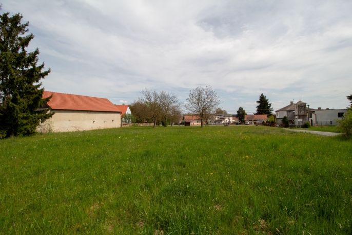 Prodej, Pozemek k bydlení, Břežany