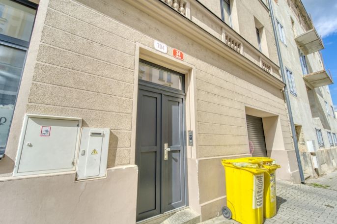 Pronájem, Garážové stání, Plzeň
