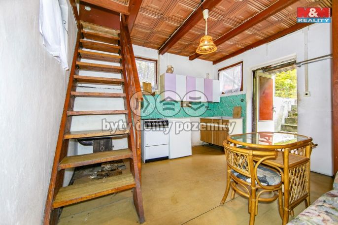 Prodej, Chata, Čím