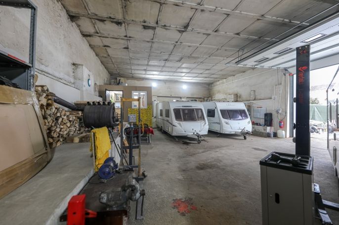 Prodej, Garáž, Křelovice