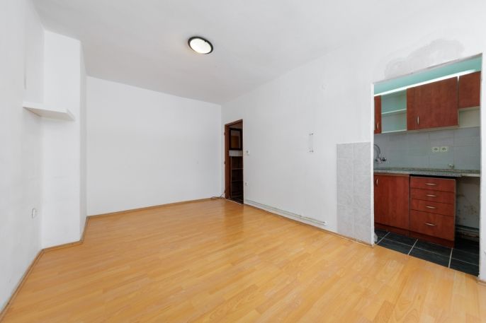 Prodej, Byt 1+kk, Cheb