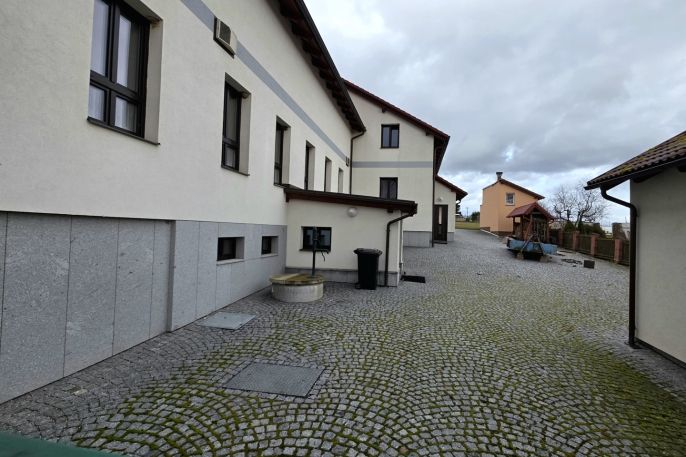 Pronájem, Byt 1+kk, Čermná