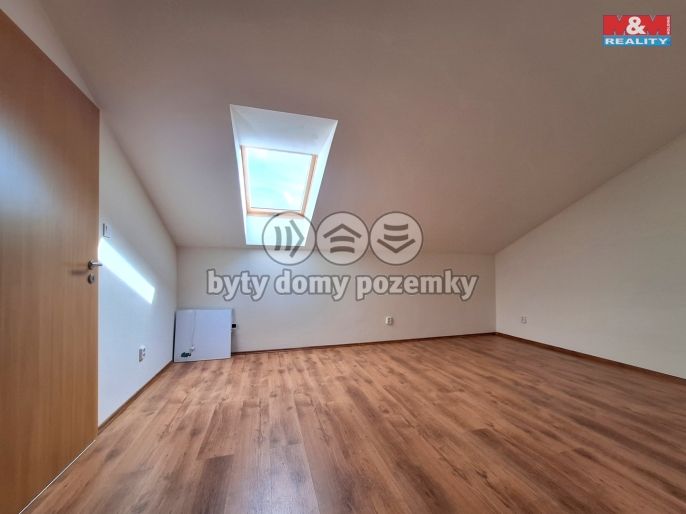 Pronájem, Byt 2+kk, Rostoklaty