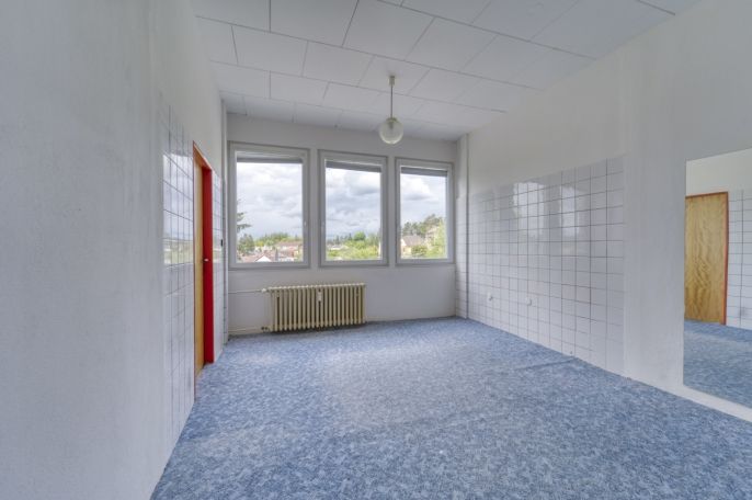 Pronájem, Obchod a služby, Nepomuk