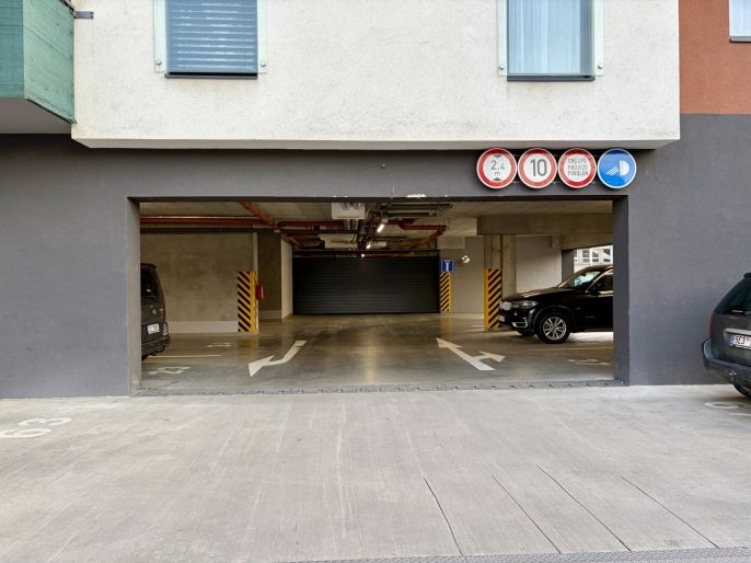 Prodej, Garážové stání, Pardubice