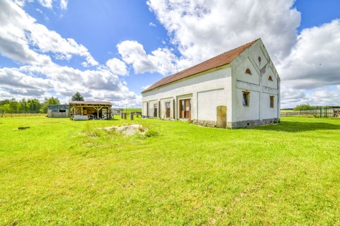 Prodej, Zemědělský objekt, Křižovatka