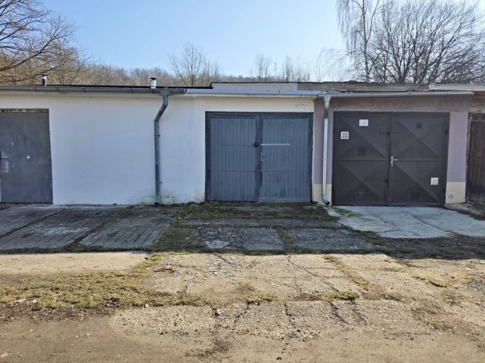 Pronájem, Garáž, Trmice