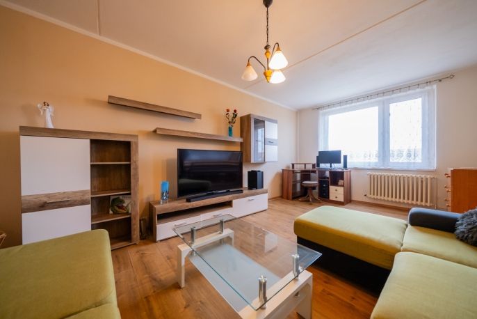 Prodej, Byt 3+1, Práče