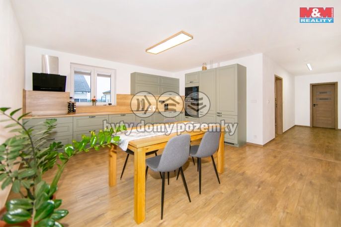 Prodej, Rodinný dům, Luženičky