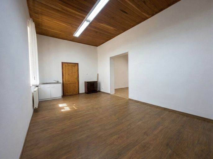 Pronájem, Obchod a služby, Bruntál