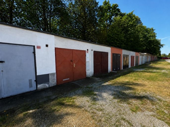 Prodej, Garáž, Borovany