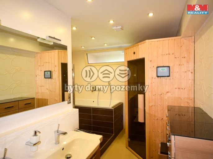 Prodej, Byt 5+1 a větší, Krnov