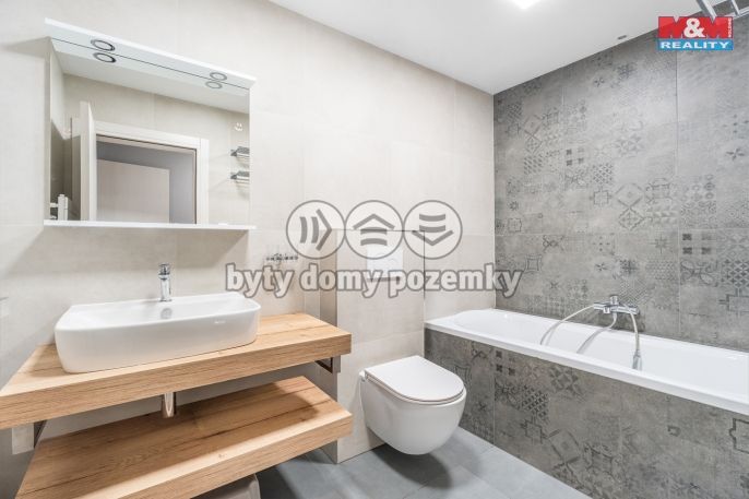 Prodej, Byt 4+1, Děčín