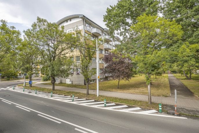 Pronájem, Byt 1+kk, Hradec Králové
