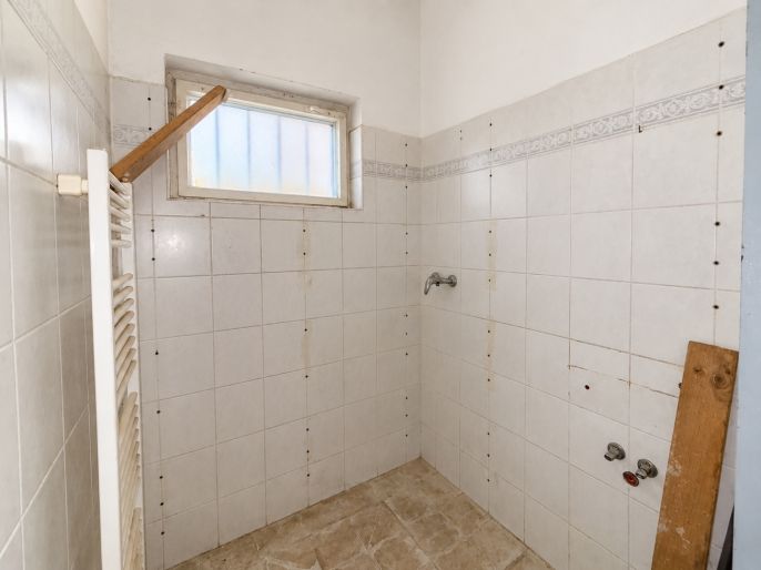 Pronájem, Obchod a služby, Jesenice