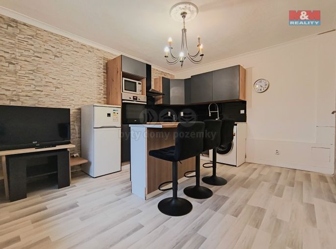 Pronájem, Byt 1+1, Kladno