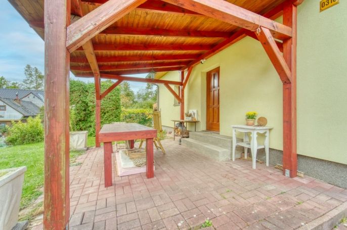 Prodej, Chalupa, Čím