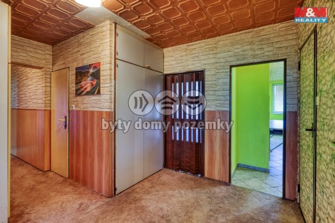 Prodej, Byt 4+1, Hostomice