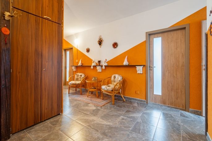 Prodej, Byt 4+1, Mladošovice