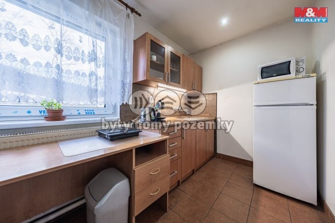 Prodej, Obchodní objekt, Lišany