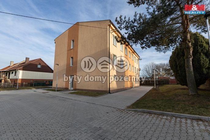 Prodej, Byt 3+1, Stráž