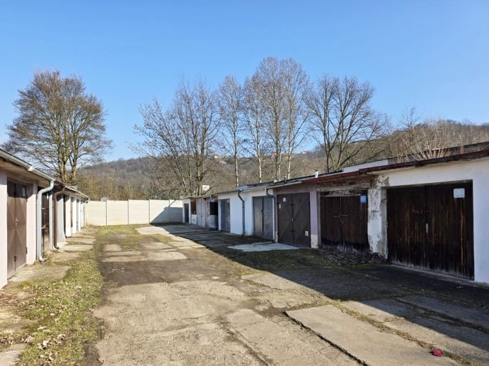 Prodej, Garáž, Trmice