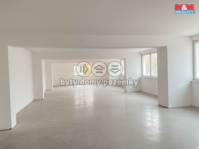 Pronájem, Obchod a služby, Sázava