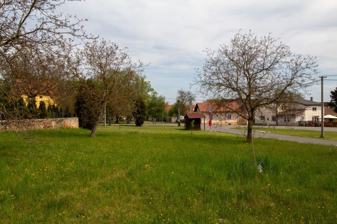 Prodej, Pozemek k bydlení, Břežany
