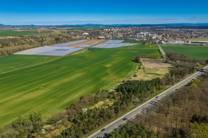 Prodej, Pole, Benátky nad Jizerou