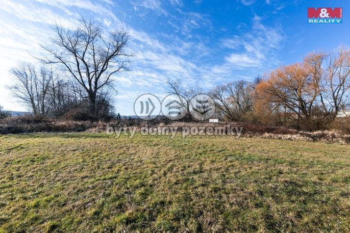 Prodej, Pole, Podluhy