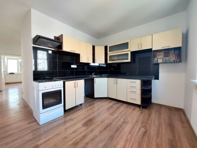 Prodej, Byt 4+1, Klášterec nad Ohří