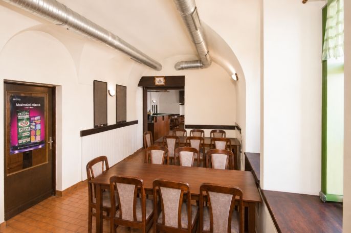 Pronájem, Obchod a služby, Skuteč