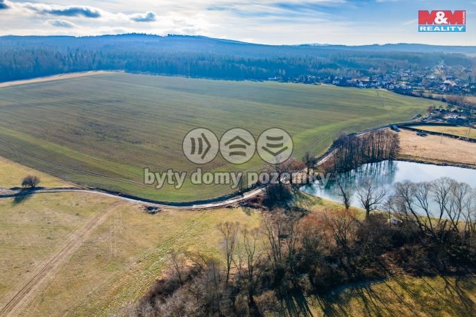 Prodej, Pole, Podluhy