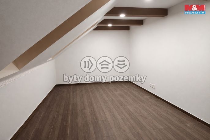 Pronájem, Byt 1+kk, Svinařov