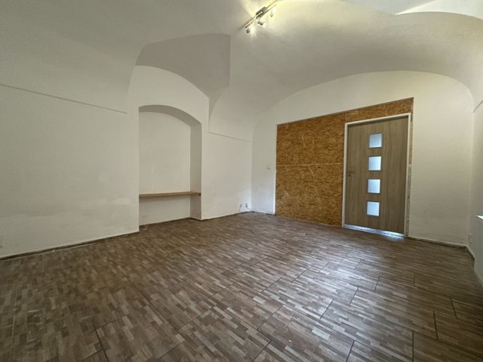 Pronájem, Byt 1+1, Terezín