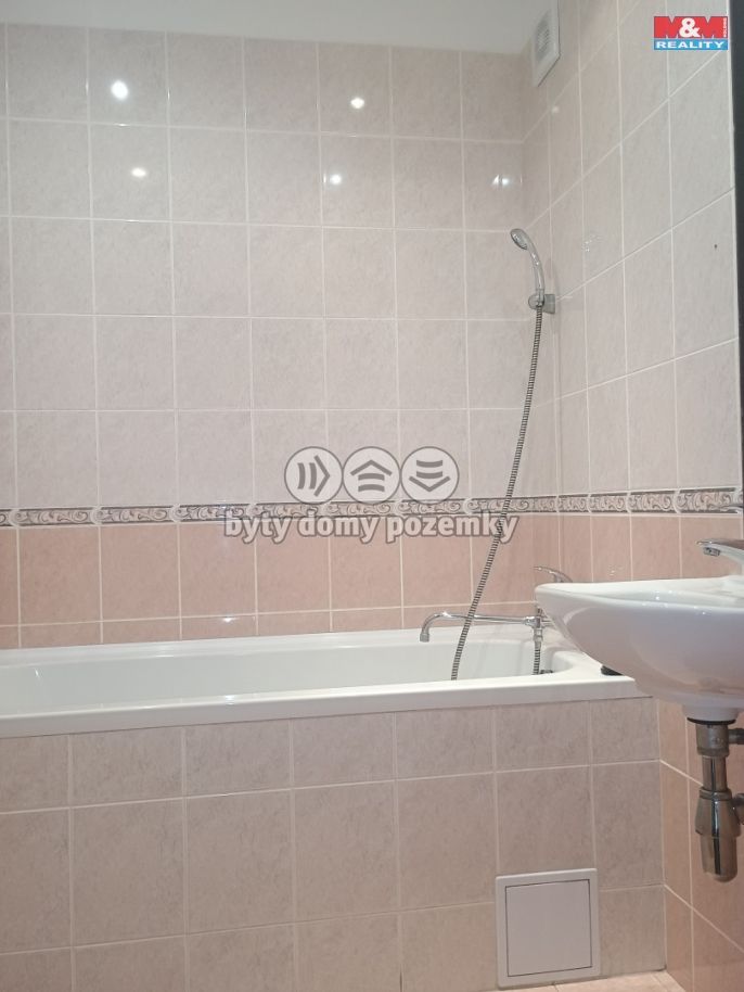 Pronájem, Byt 3+1, Děčín