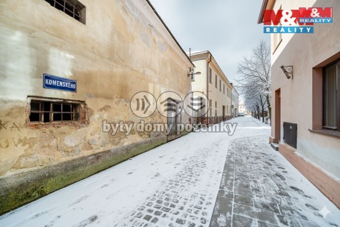 Prodej, Obchodní objekt, Polička