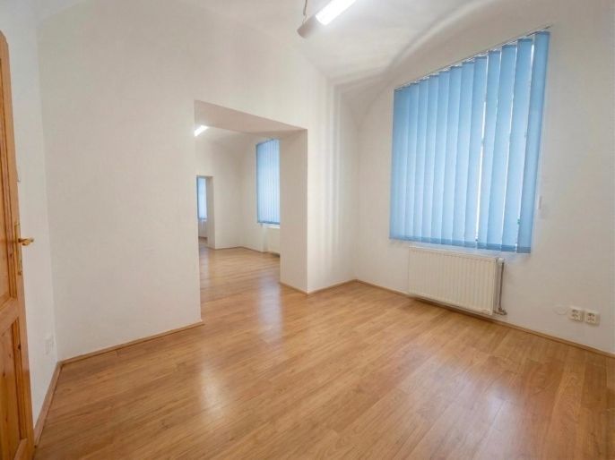 Pronájem, Obchod a služby, Bruntál