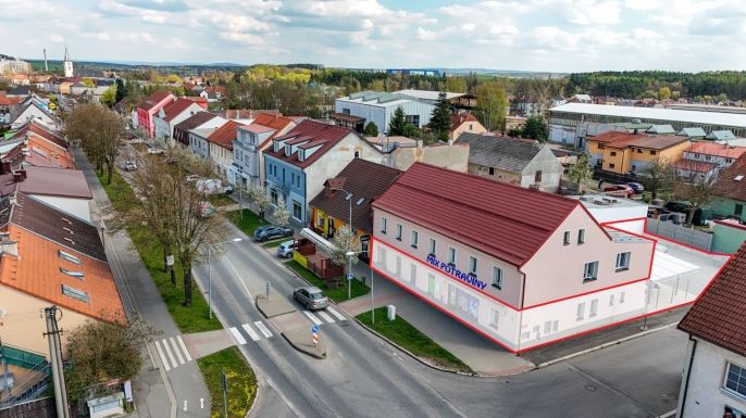 Pronájem, Obchod a služby, Nýřany