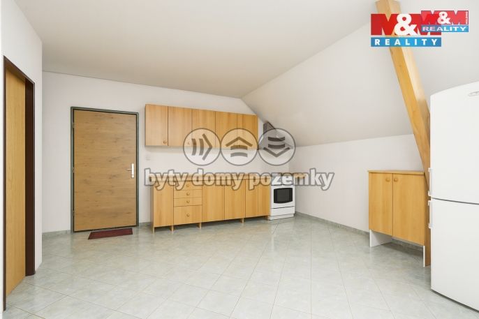 Prodej, Byt 4+1, České Velenice
