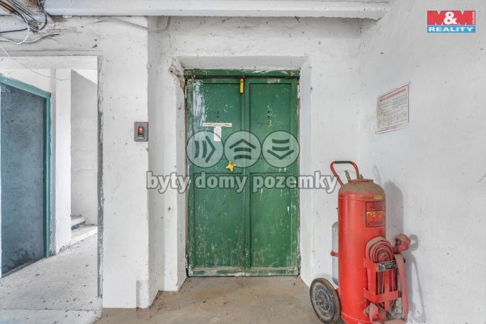 Prodej, Sklad, Křešice