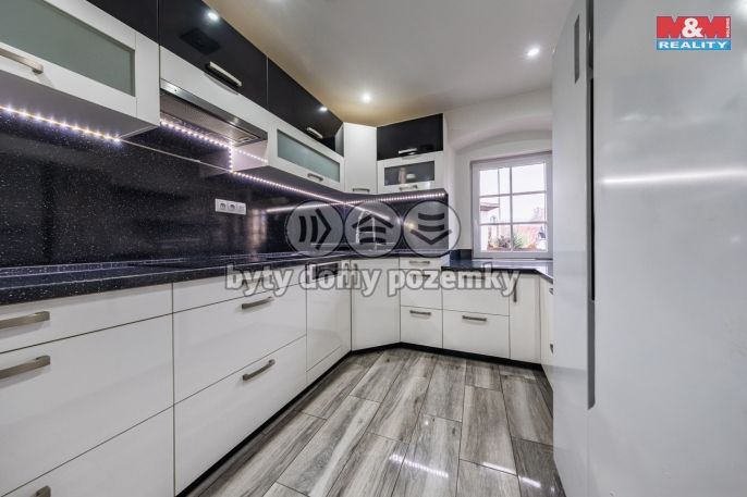 Prodej, Rodinný dům, Okounov