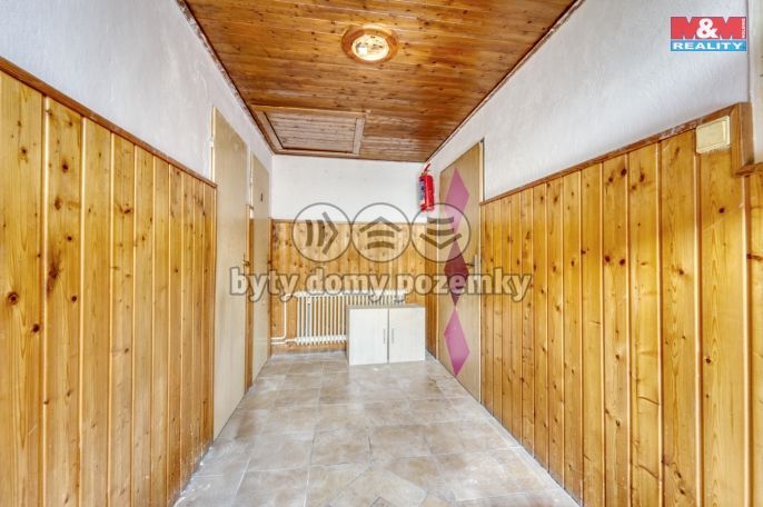 Pronájem, Obchod a služby, Nýřany